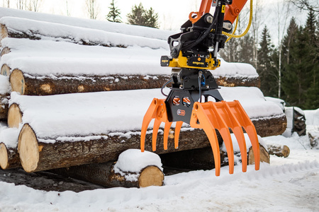 KXS38 Chwytak uniwersalny do biomasy